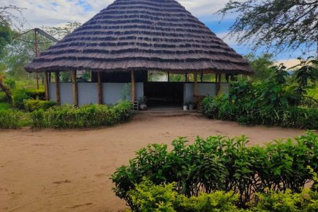 Tangi Safari Lodge – Pakwach