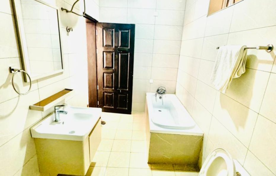 Hive Hotel Buziga
